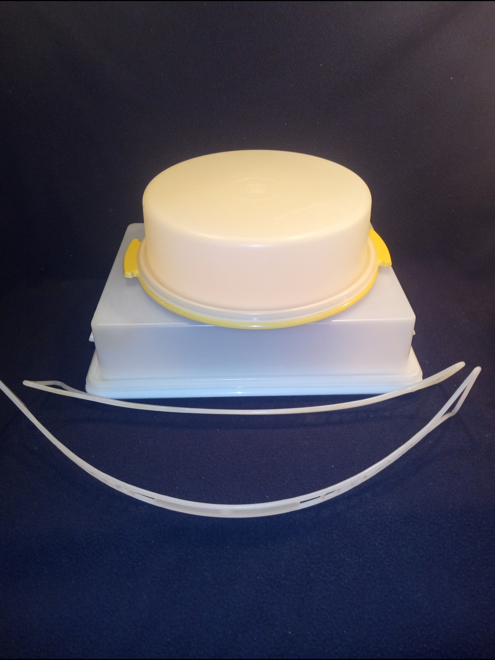 2 Vintage Tupperware Cake Carriers With Handles